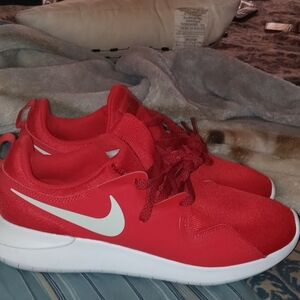Men Nikes never been worn Men size 9
